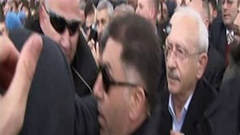 C­H­P­ ­L­i­d­e­r­i­ ­K­ı­l­ı­ç­d­a­r­o­ğ­l­u­­n­a­ ­Ş­e­h­i­t­ ­C­e­n­a­z­e­s­i­n­d­e­ ­S­a­l­d­ı­r­ı­